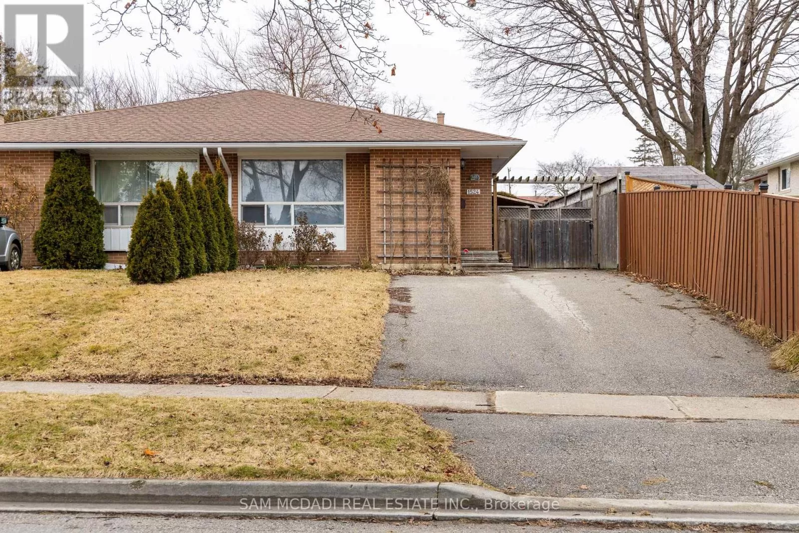 House for rent: 1524 Lewisham Dr, Mississauga, Ontario L5J 3R5