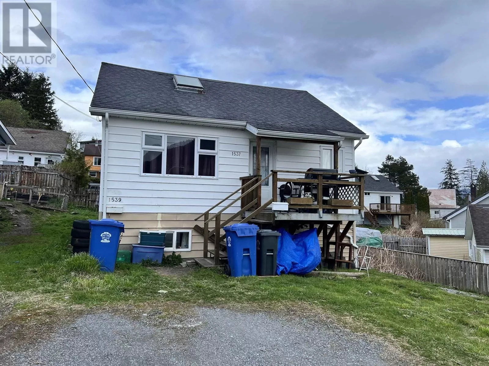 Duplex for rent: 1537-1539 Pigott Avenue, Prince Rupert, British Columbia V8J 2E3