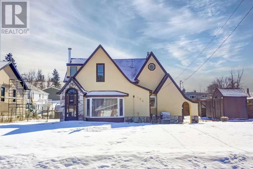 House for rent: 154 4th Avenue E, Cardston, Alberta T0K 0K0