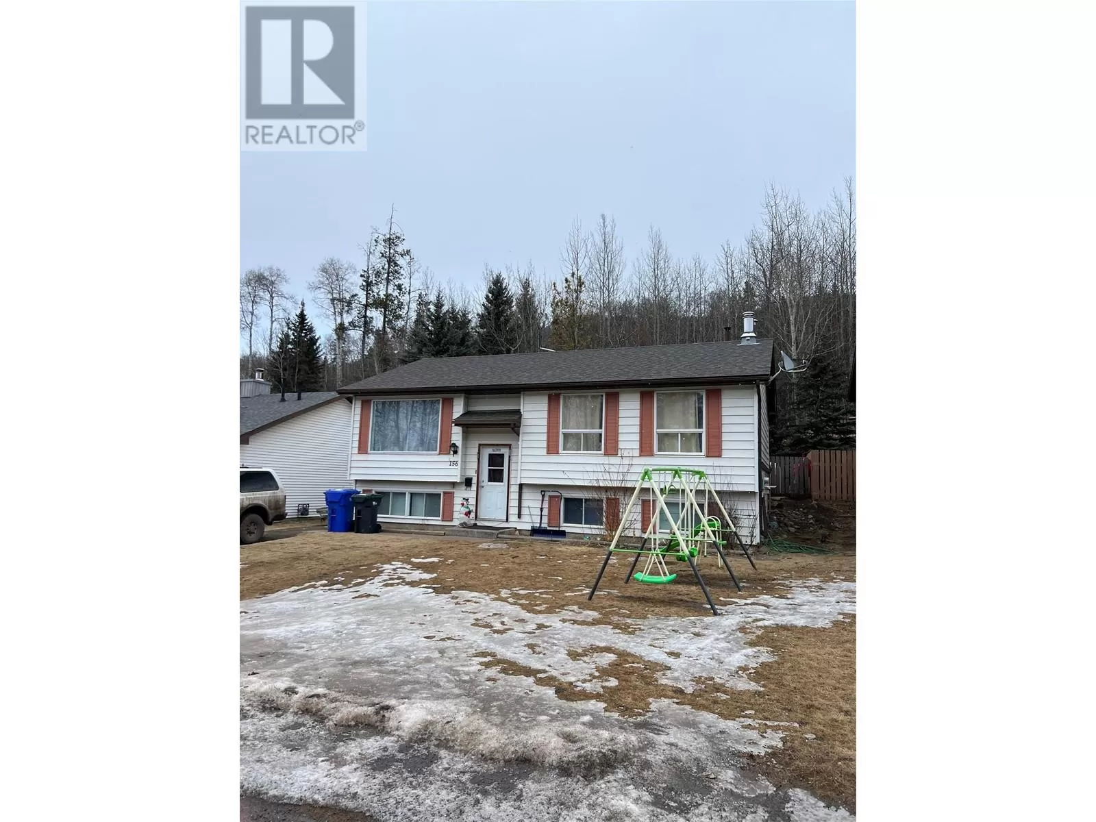 House for rent: 156 Gwillim Crescent, Tumbler Ridge, British Columbia V0C 2W0