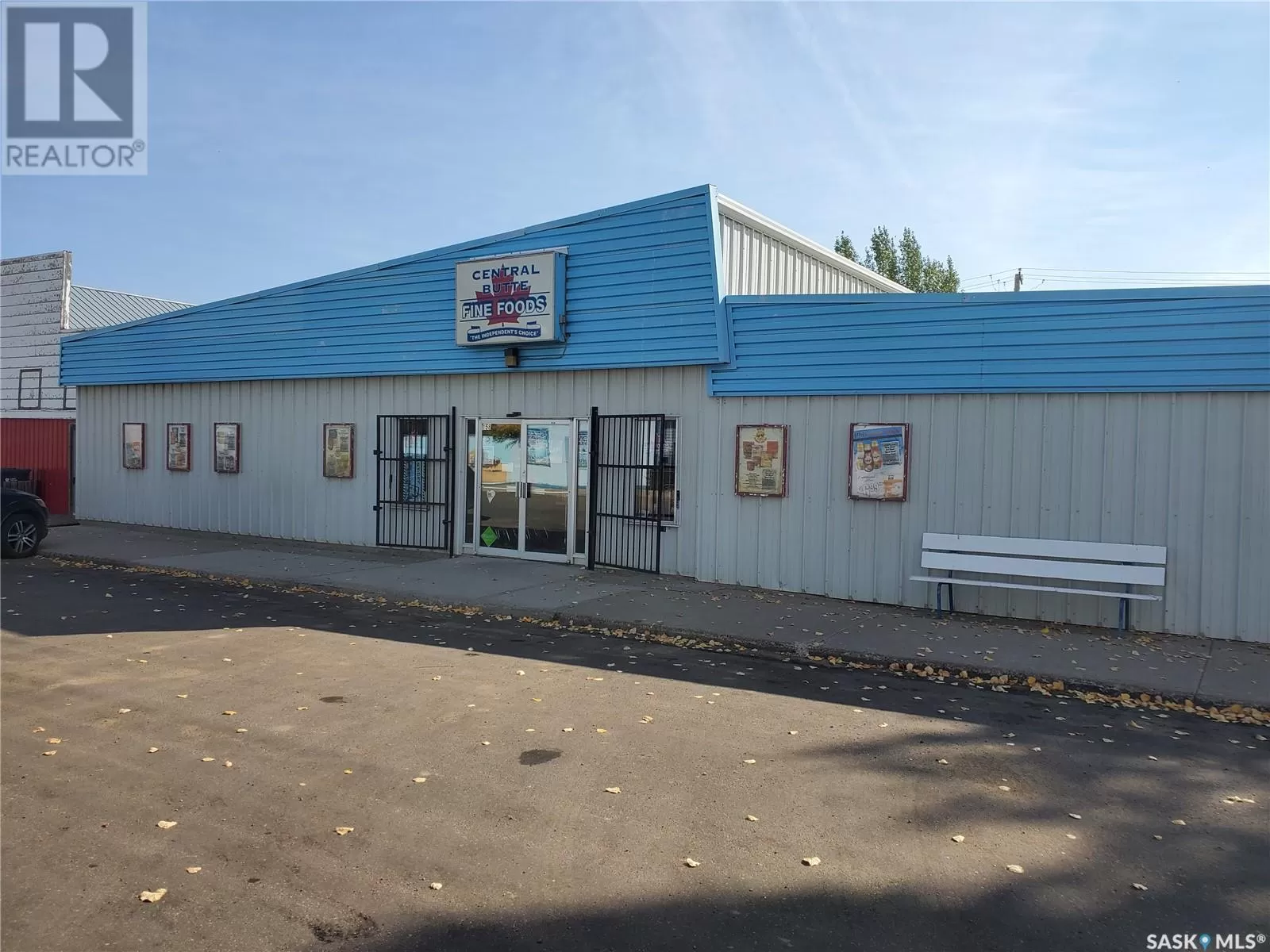 Retail for rent: 158 Main Street N, Central Butte, Saskatchewan S0H 0T0