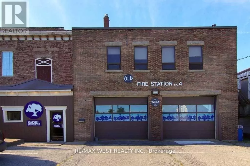 Offices for rent: 16 Walnut St, St. Catharines, Ontario L2T 1K5