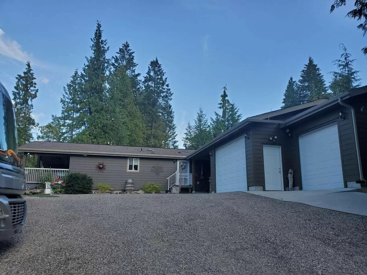 House for rent: 1601 Beech Road, Christina Lake, British Columbia V0H 1E0