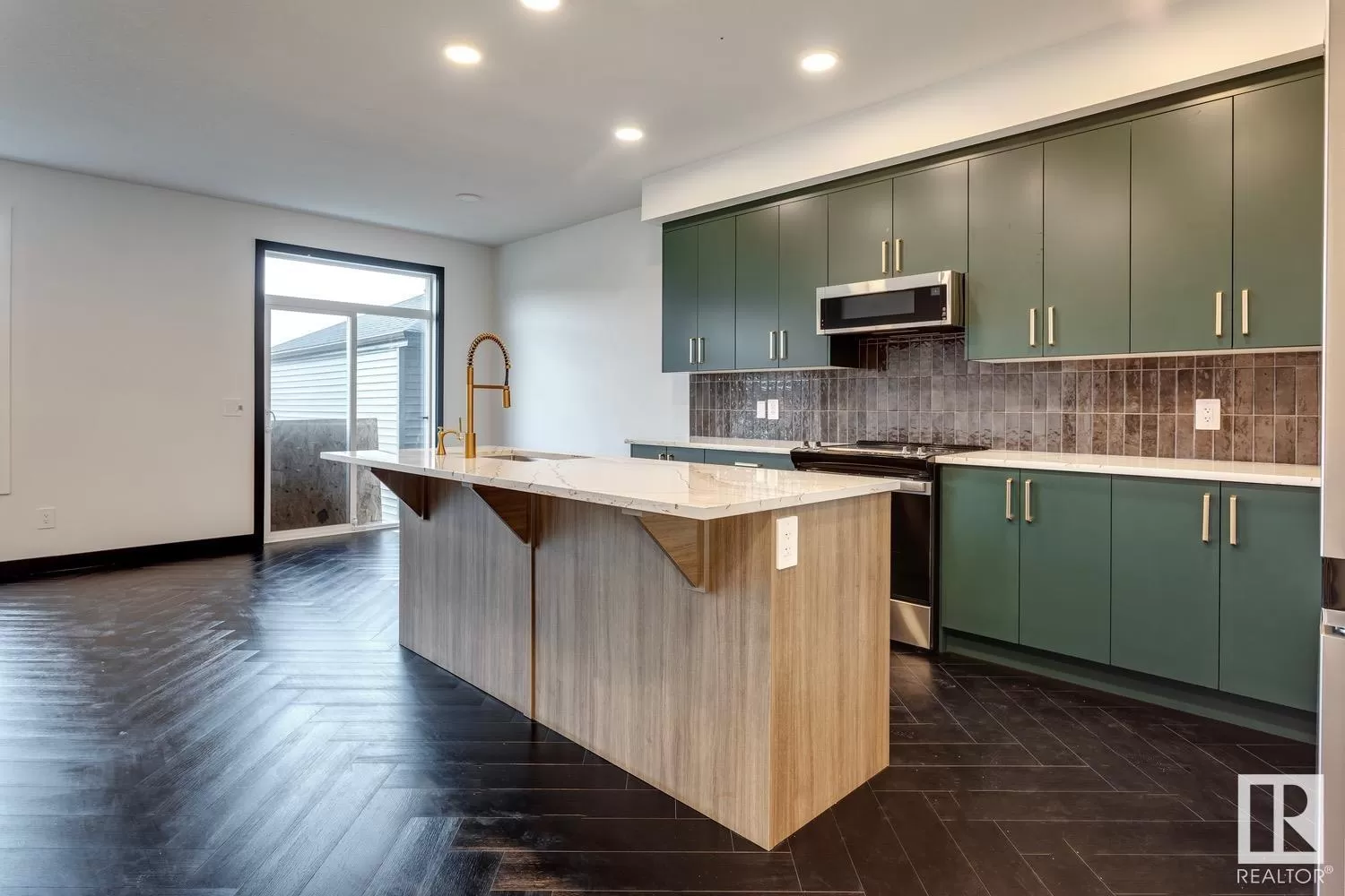 Duplex for rent: 16238 19 Av Sw, Edmonton, Alberta T6W 5C6
