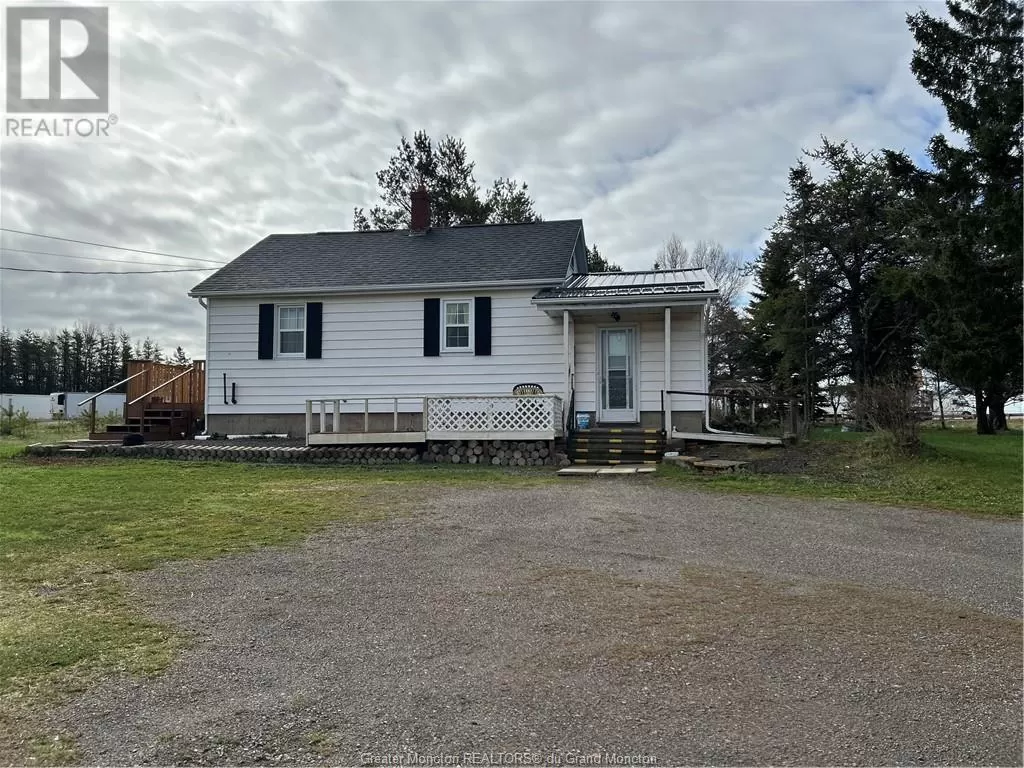 House for rent: 1636 Shediac Rd, Moncton, New Brunswick E1A 7D4