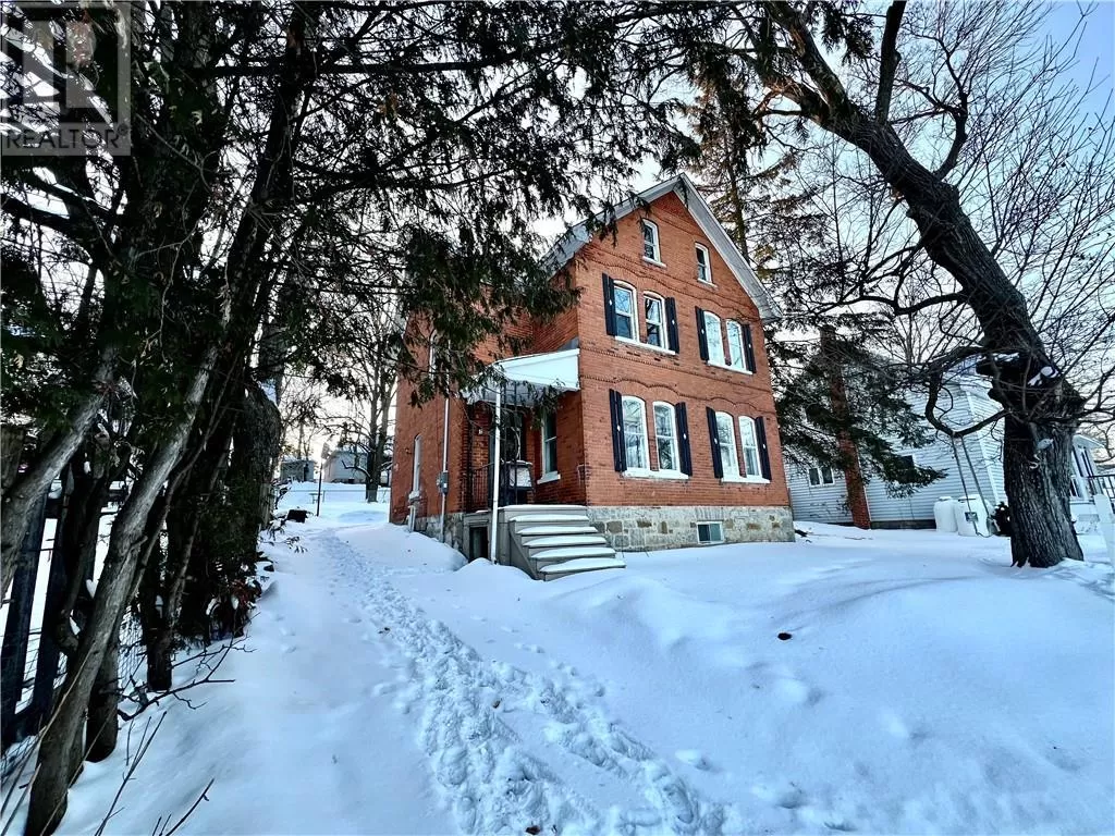 House for rent: 164 Wellington Street, Eganville, Ontario K0J 1T0