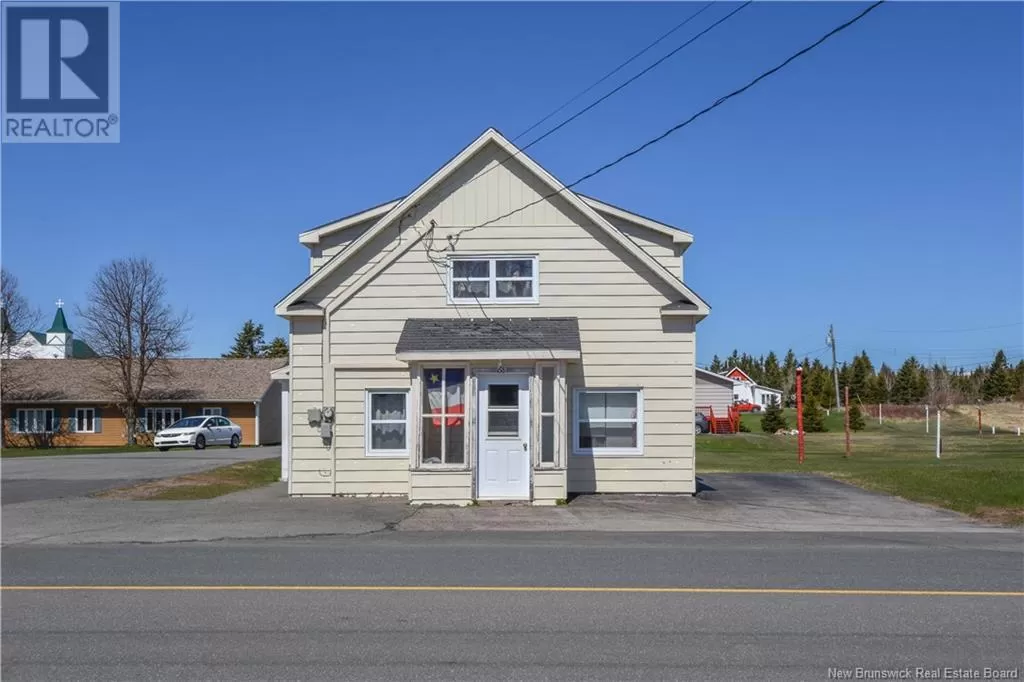 House for rent: 1681 De La Mer Boulevard, Sainte-Marie-Saint-RaphaA<<l, New Brunswick E8T 1P9