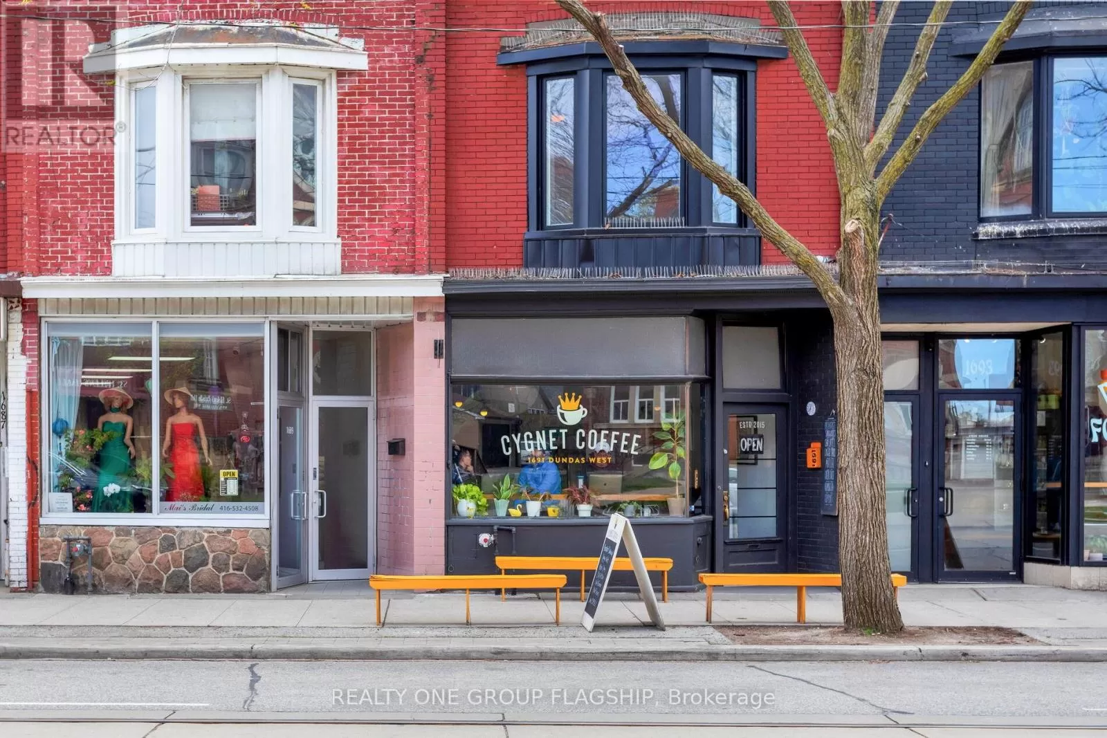 Residential Commercial Mix for rent: 1691 Dundas Street W, Toronto, Ontario M6K 1V2