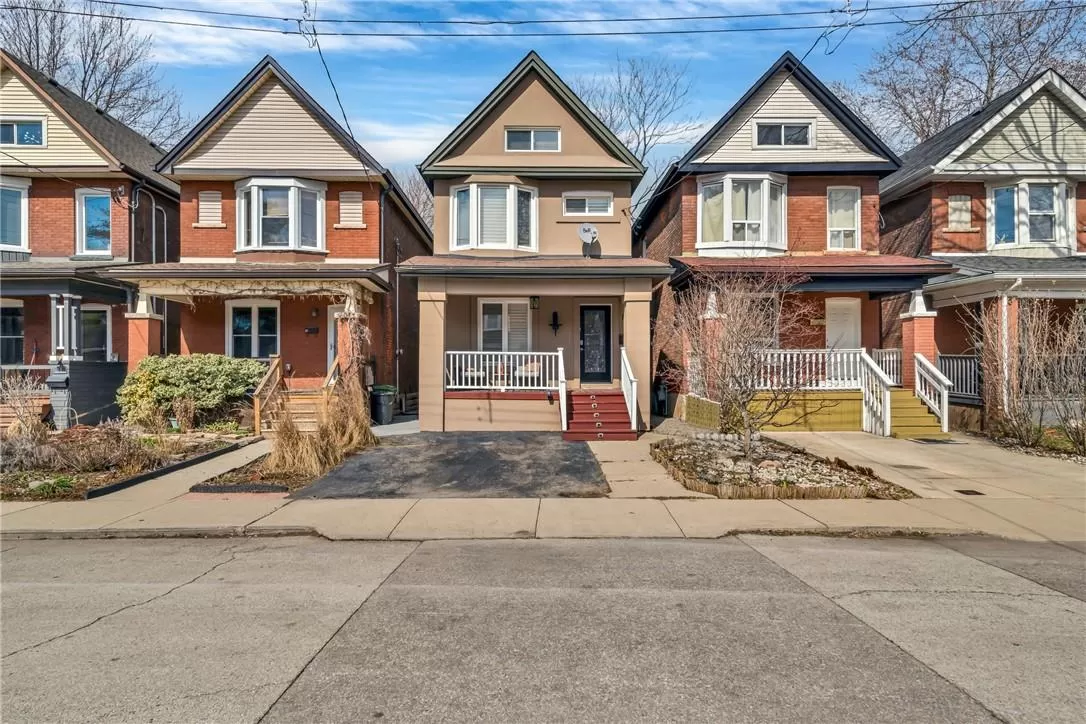 House for rent: 17 Avalon Place, Hamilton, Ontario L8M 1R2