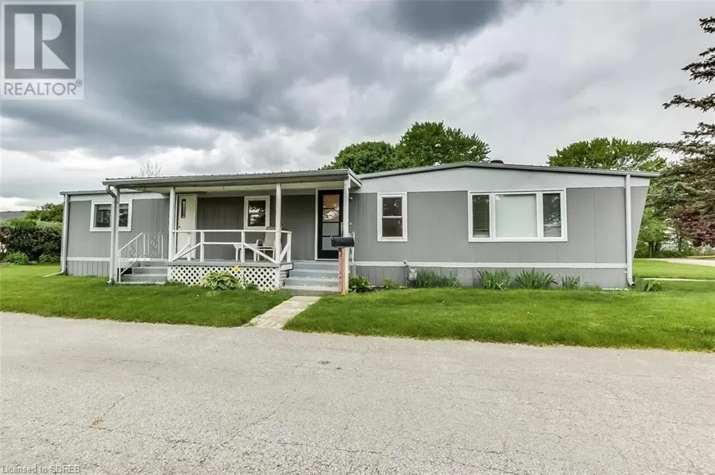 Mobile Home for rent: 17 Fifth Street, Delhi, Ontario N4B 2W6
