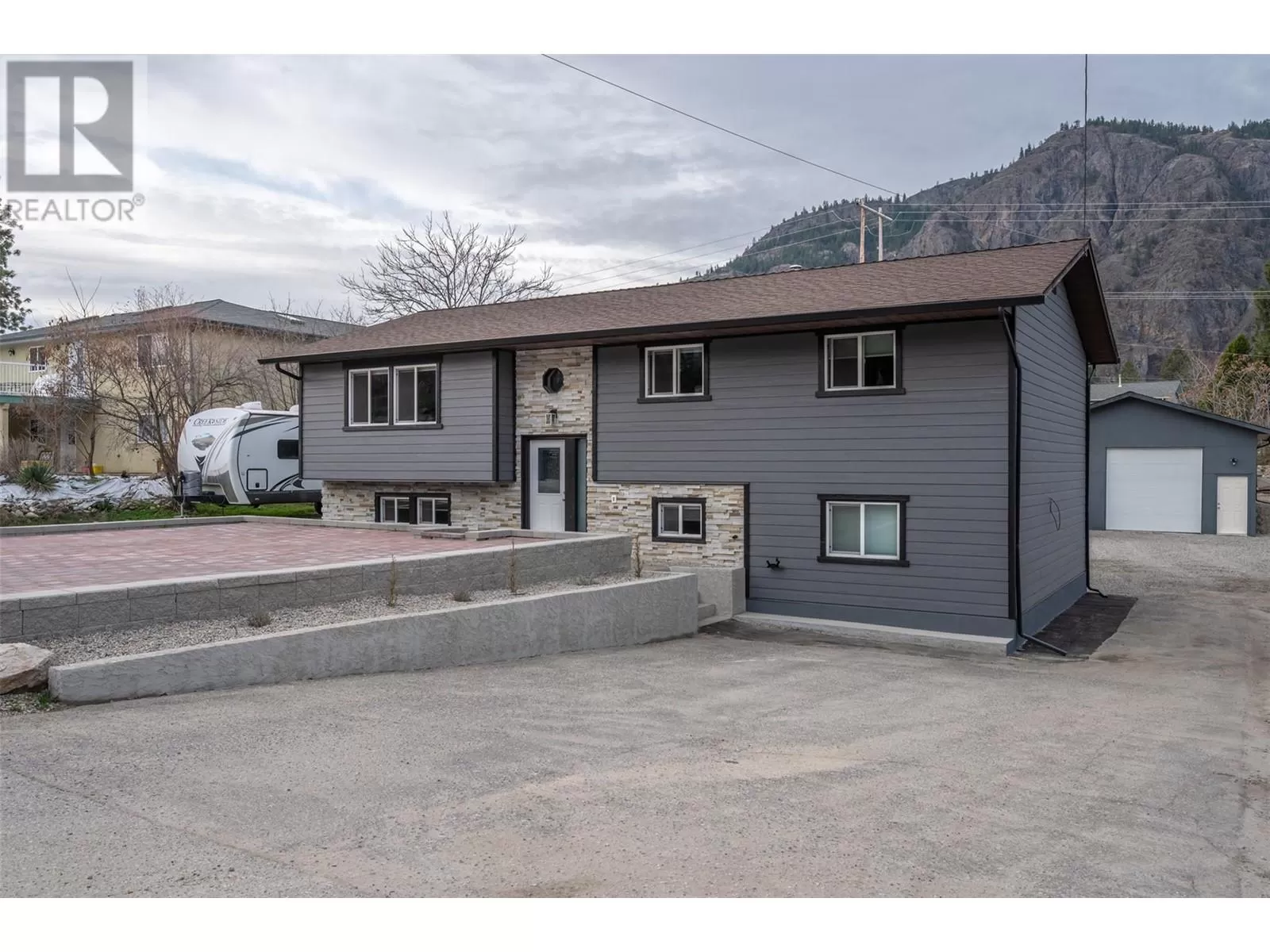 House for rent: 1720 Oliver Ranch Road, Okanagan Falls, British Columbia V0H 1R2