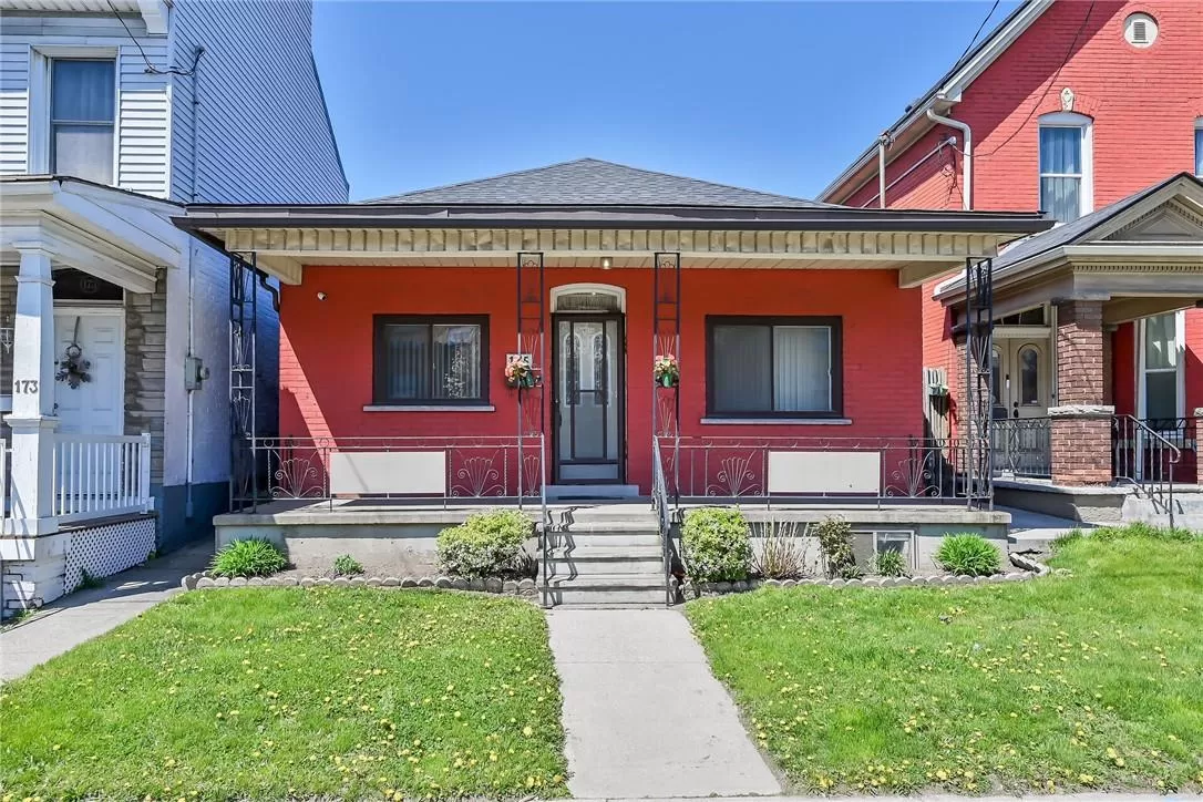 House for rent: 175 Victoria Avenue N, Hamilton, Ontario L8L 5E9