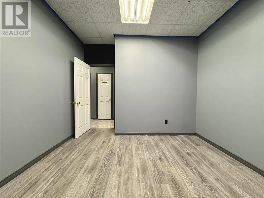 Offices for rent: 176 Larch Street Unit# 101b, Sudbury, Ontario P3E 1C5
