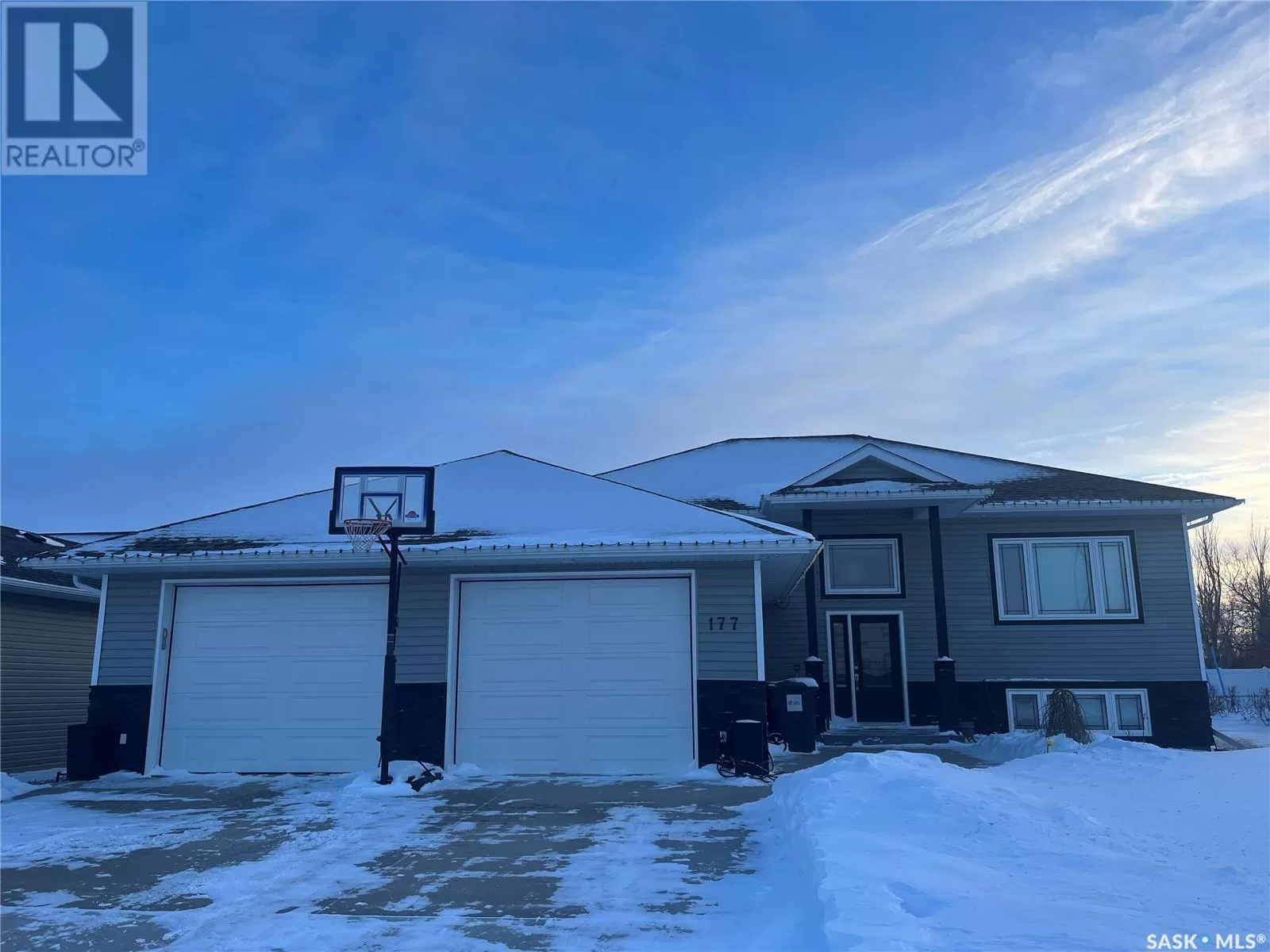House for rent: 177 5th Avenue, Esterhazy, Saskatchewan S0A 0X0