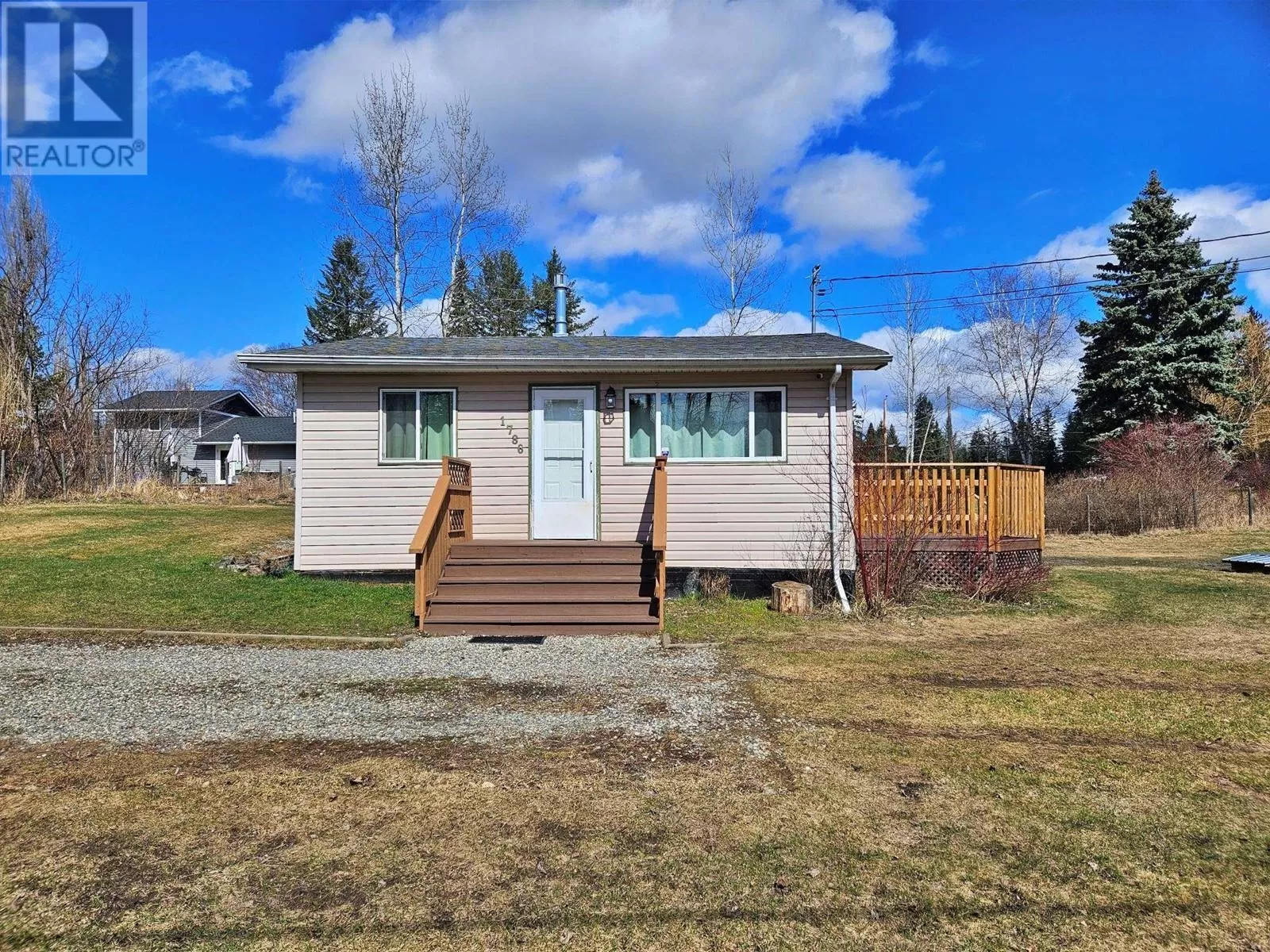 House for rent: 1786 Hemlock Avenue, Quesnel, British Columbia V2J 3Y7