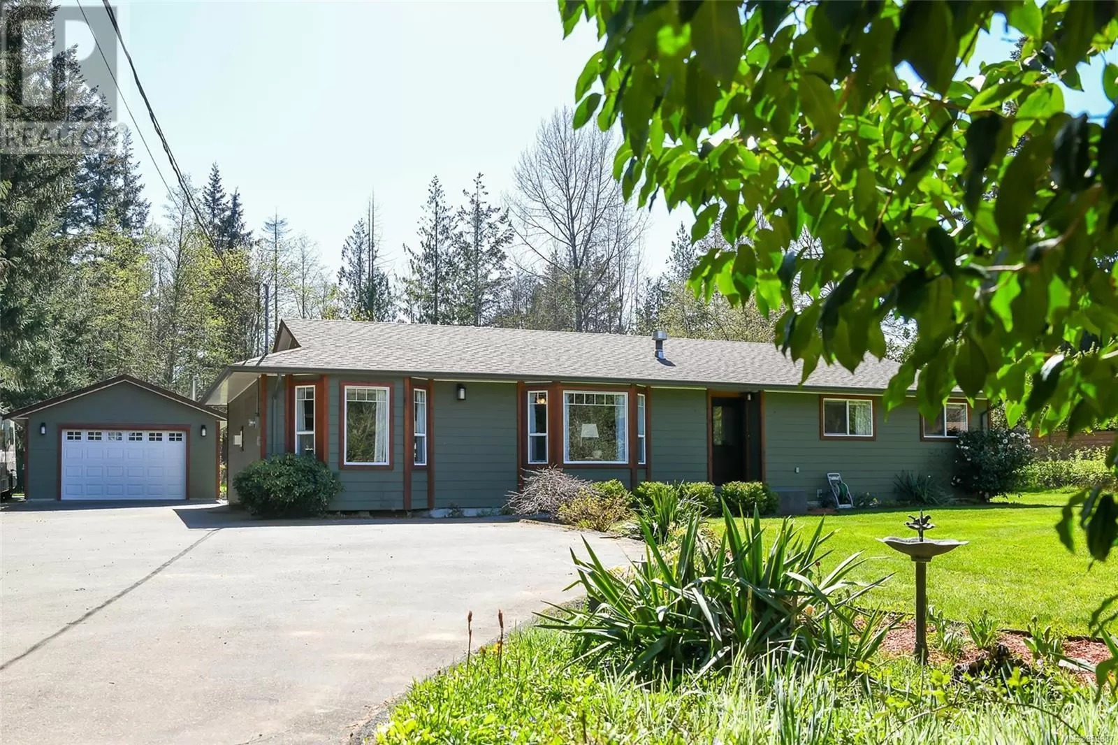 House for rent: 1787 Ryan Rd E, Comox, British Columbia V9M 4C7