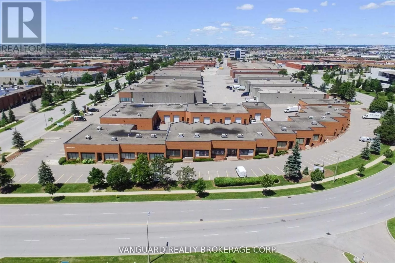 Multi-Tenant Industrial for rent: 18 - 1 Whitmore Road, Vaughan, Ontario L4L 6A5