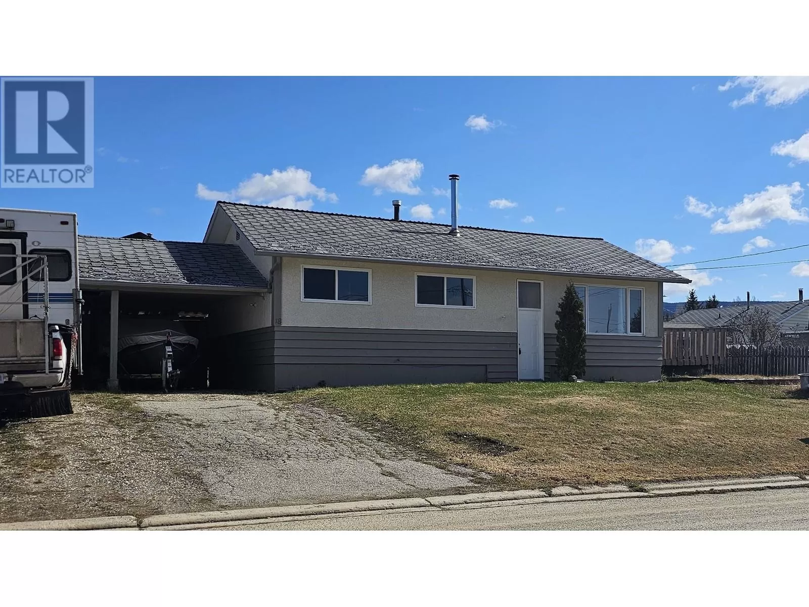 House for rent: 18 Gagnon Crescent, Mackenzie, British Columbia V0J 2C0