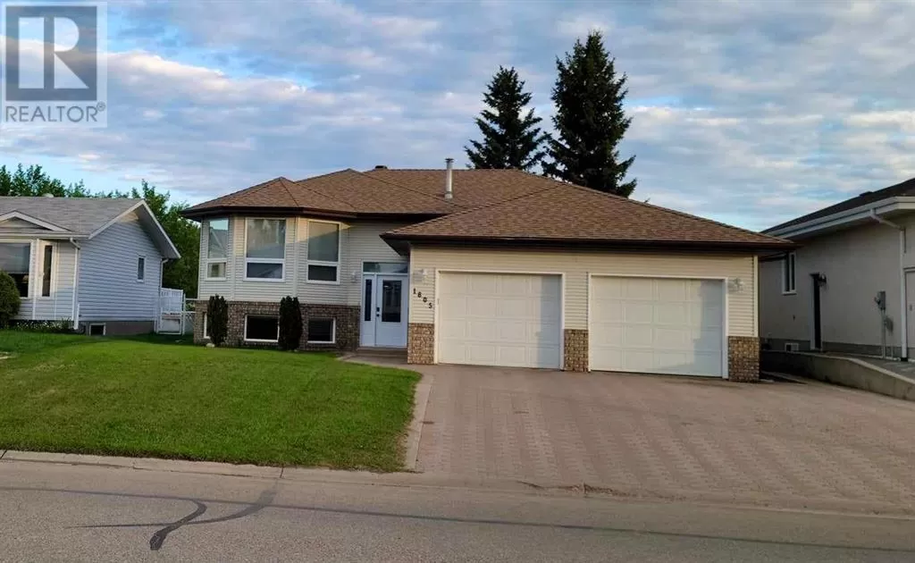 House for rent: 1805 10 Avenue, Wainwright, Alberta T9W 1L4