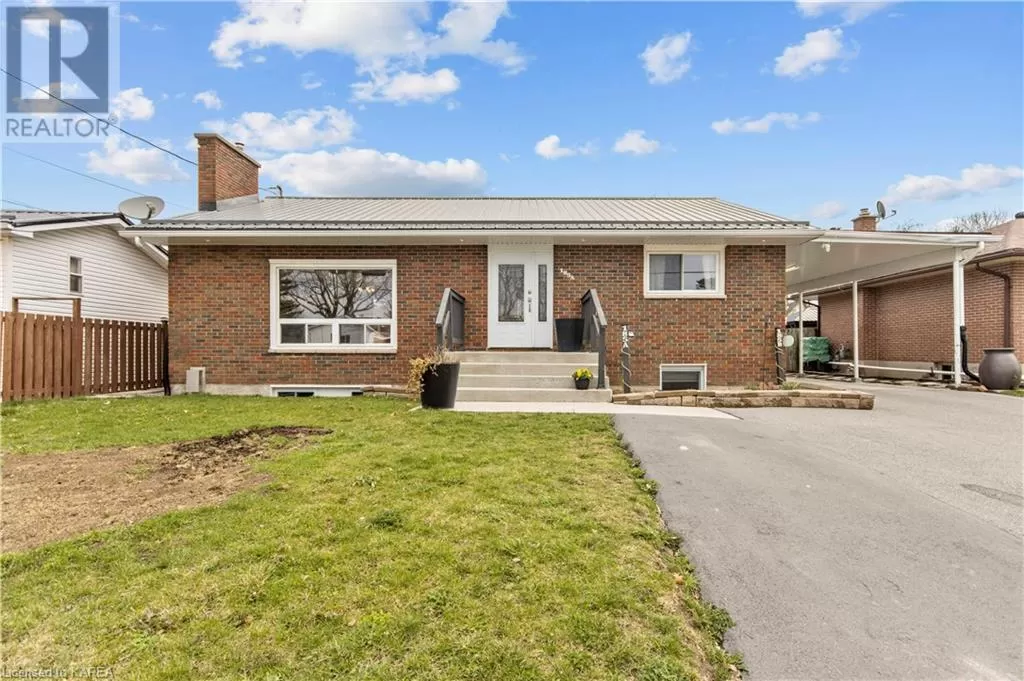 House for rent: 185 Elm Street, Gananoque, Ontario K7G 2T1