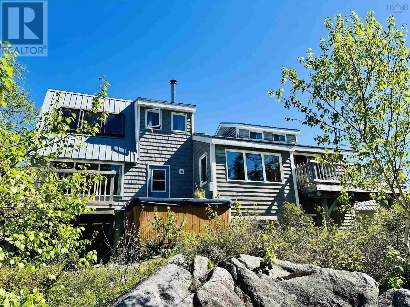 House for rent: 187 Hartz Point Road, Shelburne, Nova Scotia B0T 1W0