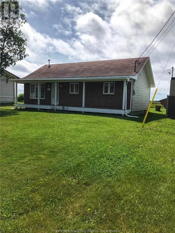 House for rent: 195 Des Chalets, Beresford, New Brunswick E8K 1W7