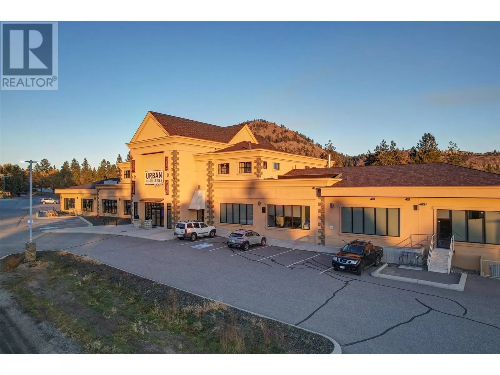 Retail for rent: 1979 Old Okanagan Highway Unit# 401a/401b/402/403, Westbank, British Columbia V4T 3A4