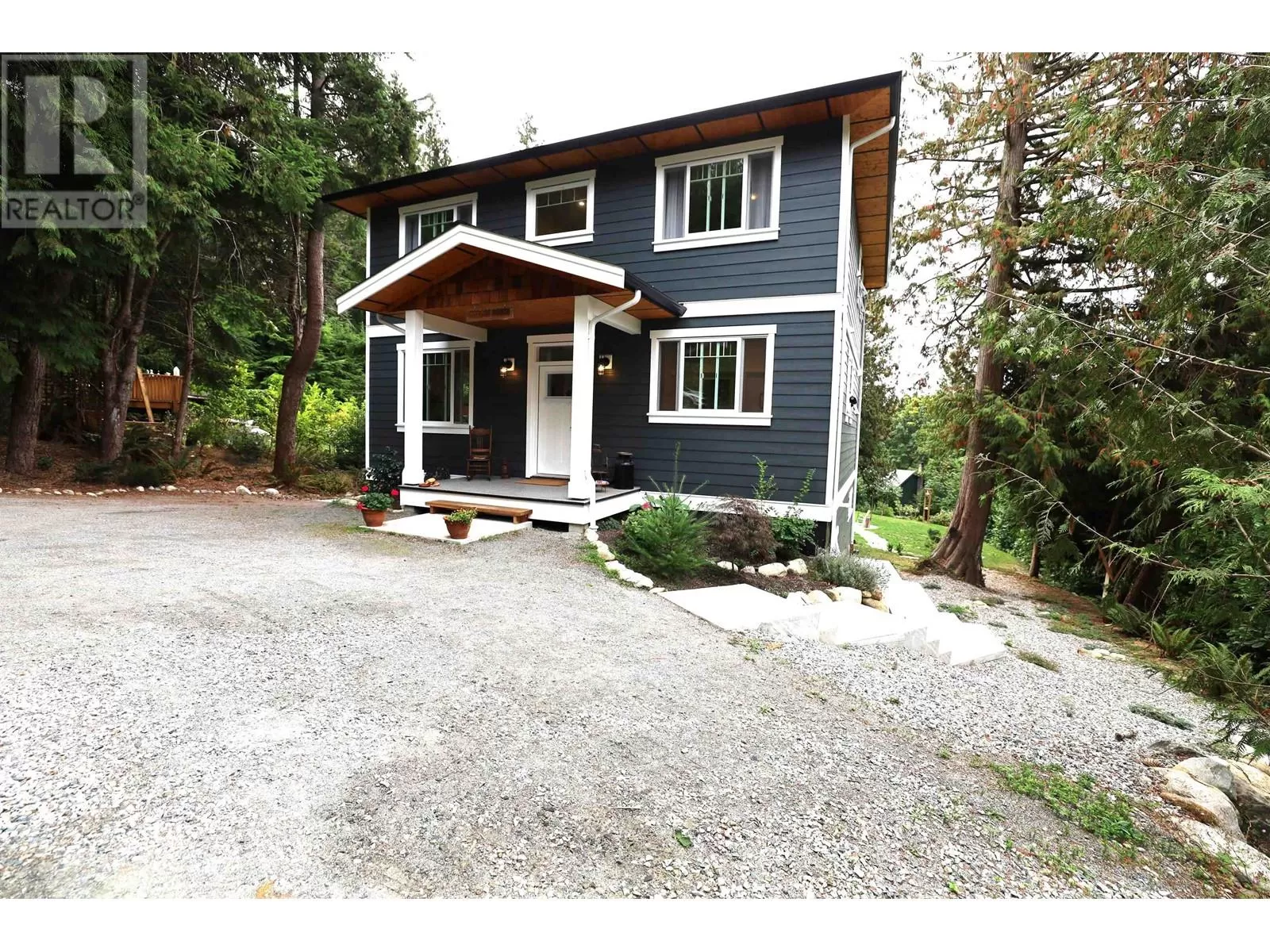 House for rent: 1999 Coach Road, Roberts Creek, British Columbia V0N 2W6