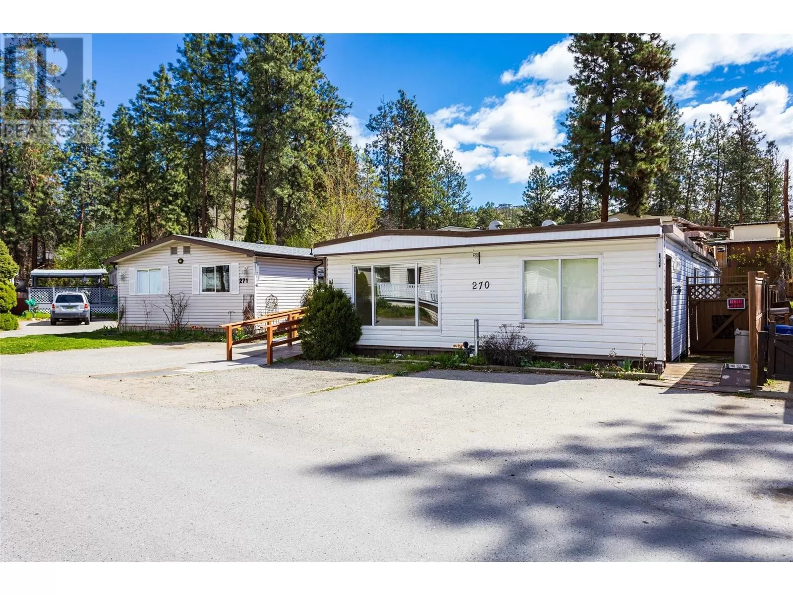 Manufactured Home for rent: 1999 Highway 97 S Unit# 270, West Kelowna, British Columbia V1Z 1B2