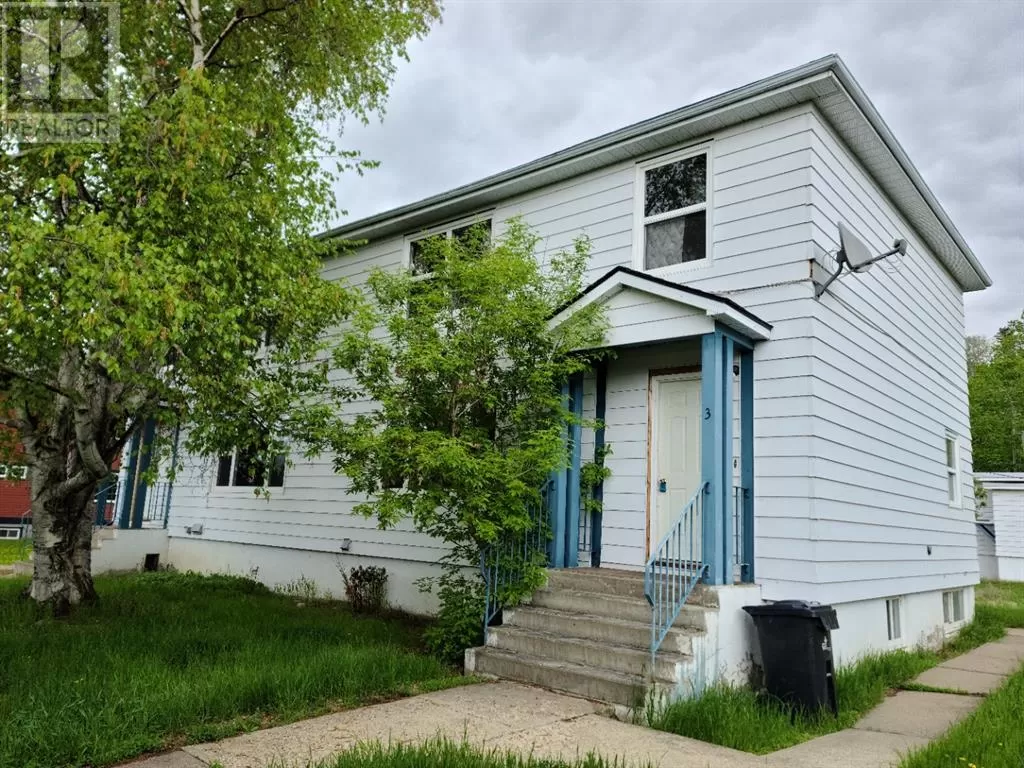 Duplex for rent: #2, 11019 99 Street, Peace River, Alberta T8S 1L7