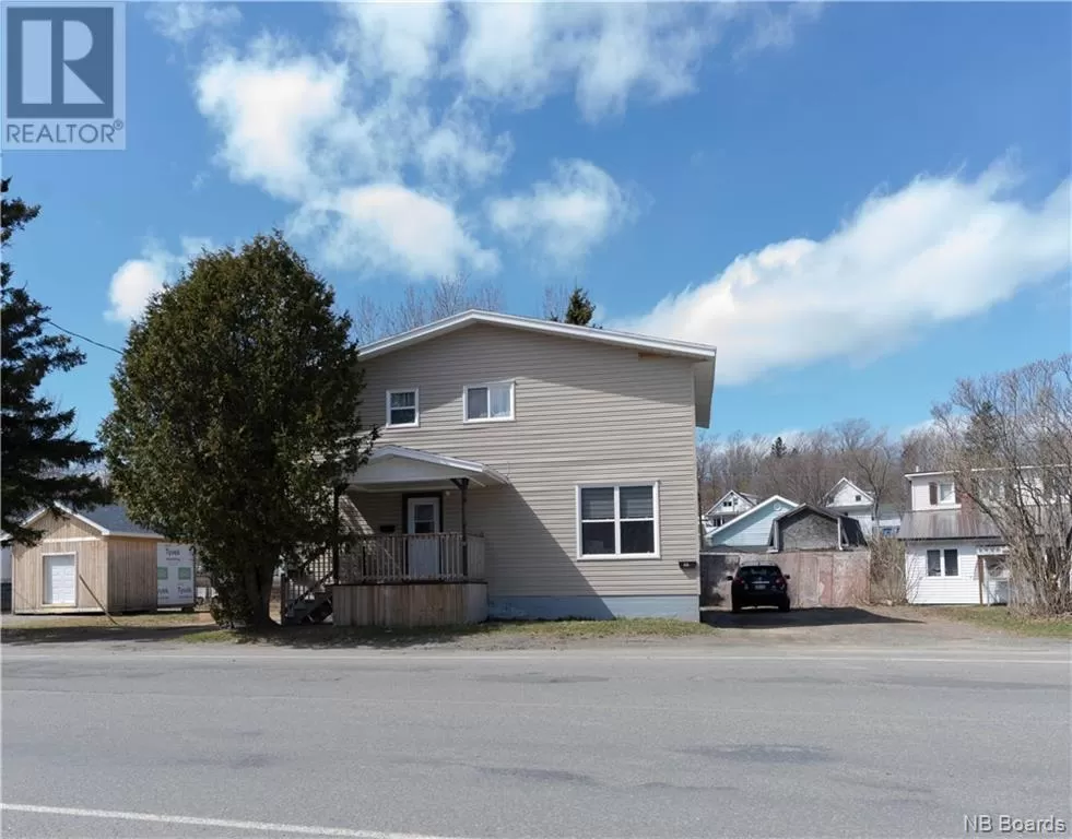 Triplex for rent: 2 Matheson Street, Campbellton, New Brunswick E3N 1N3