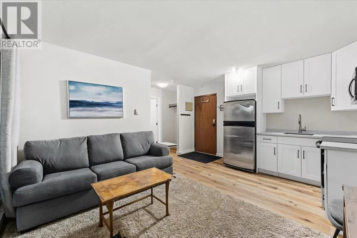 Apartment for rent: 20 Kettle View Road Unit# 311, Big White, British Columbia V1P 1P3