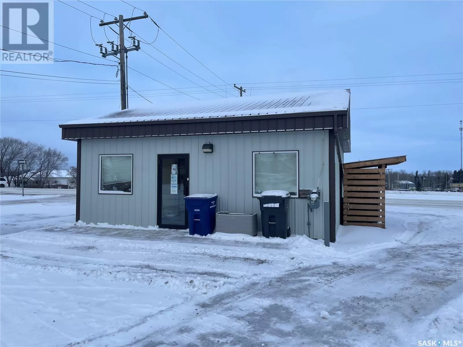 Offices for rent: 200 Railway Avenue E, Nipawin, Saskatchewan S0E 1E0
