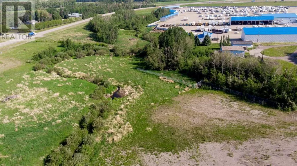 Commercial Mix for rent: 2000 Cottonwood Road, Innisfail, Alberta T4G 1E4