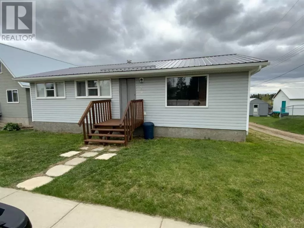House for rent: 201 1 Street, Torrington, Alberta T0M 2B0