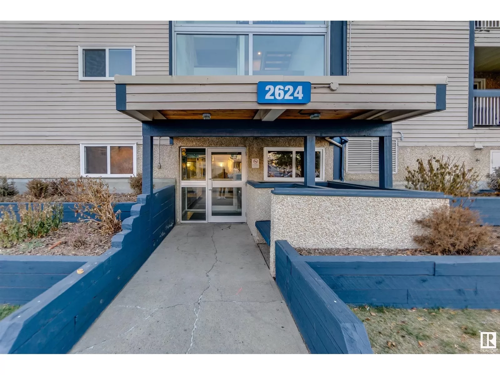 Apartment for rent: 201 2624 Millwoods Rd E Nw, Edmonton, Alberta T6L 5K7