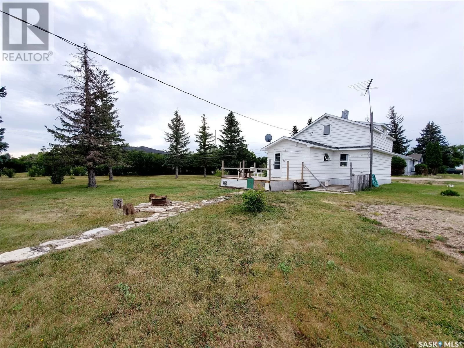 House for rent: 201 2nd A Street W, Chamberlain, Saskatchewan S0G 0R0