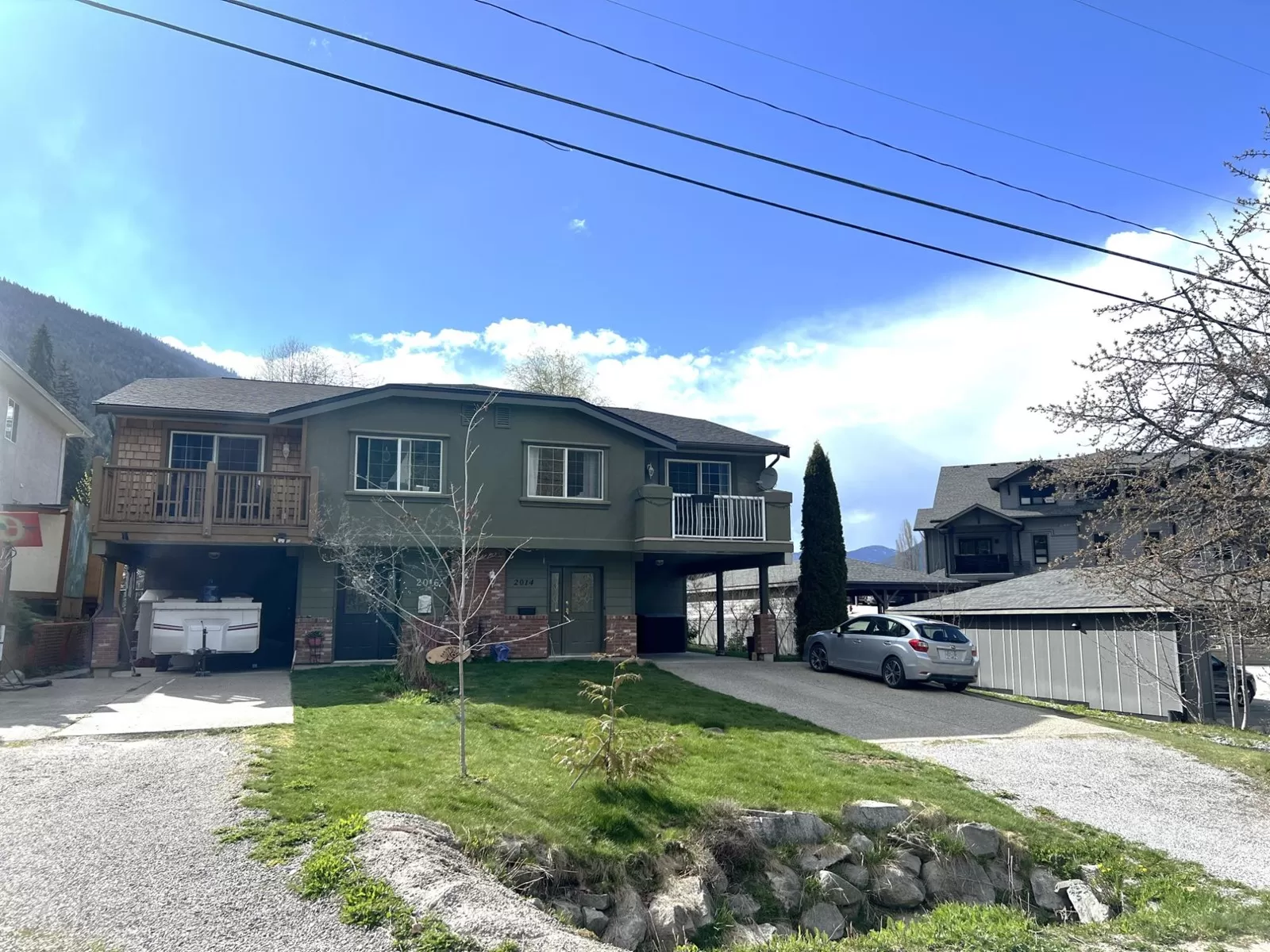 Duplex for rent: 2014 Choquette Avenue, Nelson, British Columbia V1L 5V1