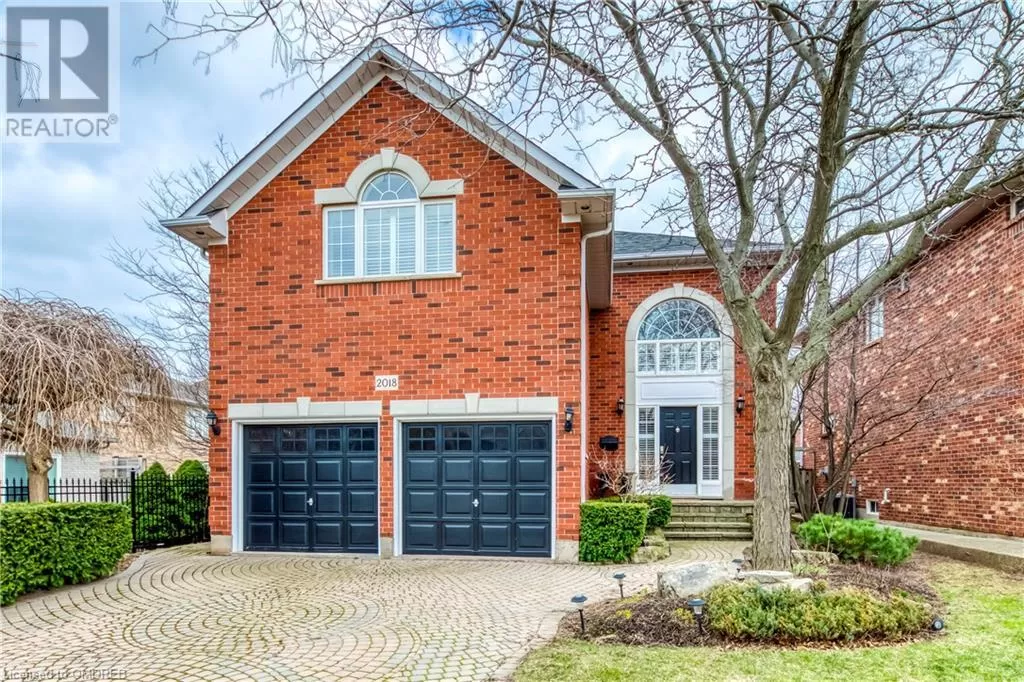 House for rent: 2018 Heatherwood Drive, Oakville, Ontario L6M 3P6