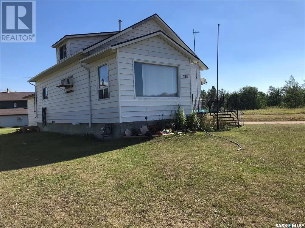 House for rent: 202 -203 Railway Avenue, Snowden, Saskatchewan S0J 2K0