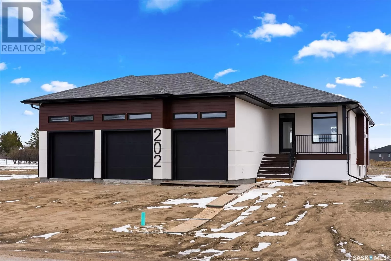 House for rent: 202 Fairway Road, Emerald Park, Saskatchewan S4L 1C8