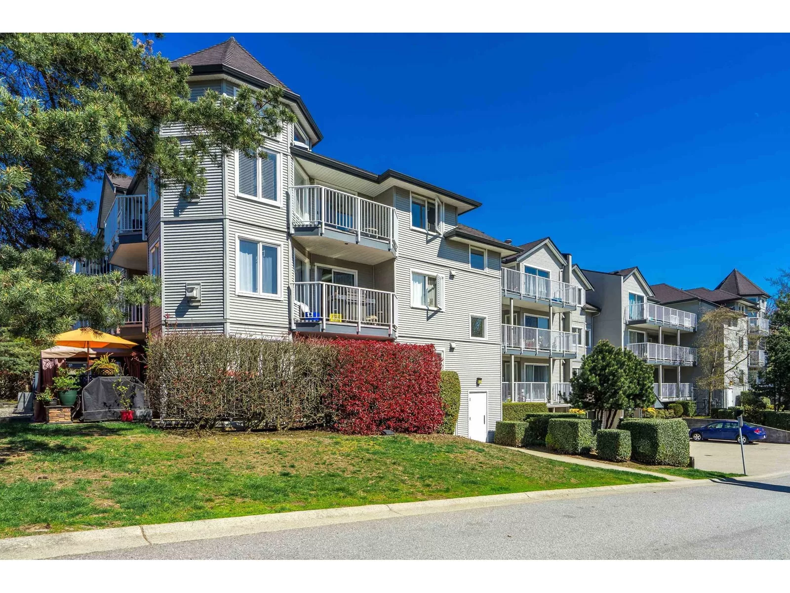 Apartment for rent: 203 33669 2nd Avenue, Mission, British Columbia V2V 6Z4