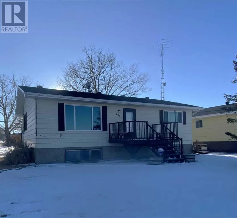 House for rent: 203 3rd Avenue W, Hussar, Alberta T0J 1S0