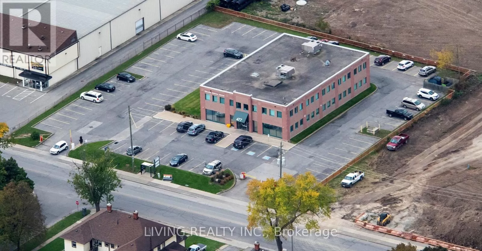 Offices for rent: 203 - 477 King Street, Welland, Ontario L3B 3K4