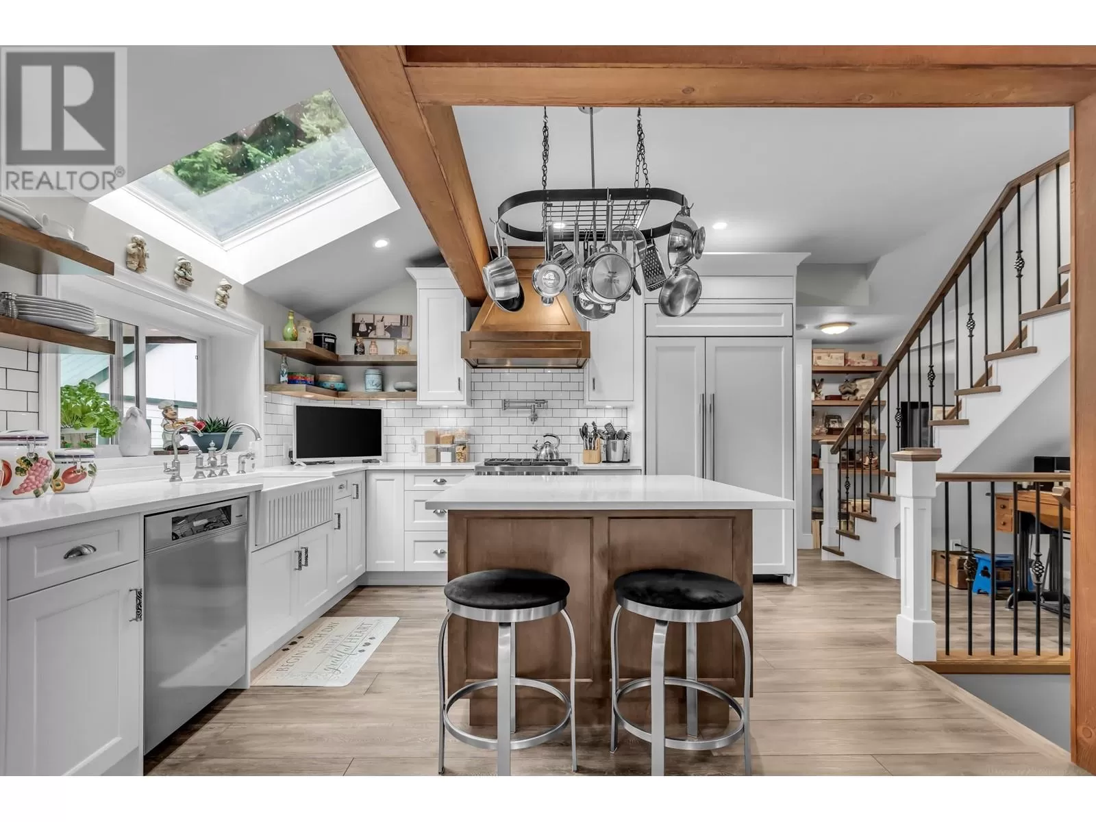 House for rent: 20307 Ditton Street, Maple Ridge, British Columbia V2X 1B7