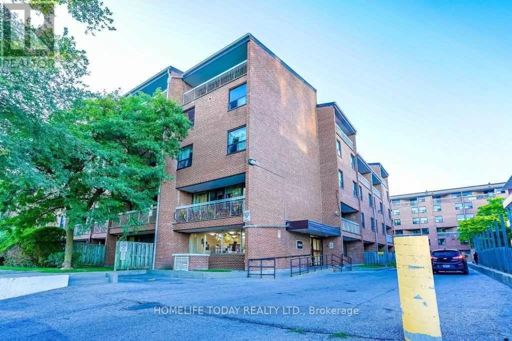 Apartment for rent: 204 - 4060 Lawrence Avenue E, Toronto, Ontario M1E 4V4