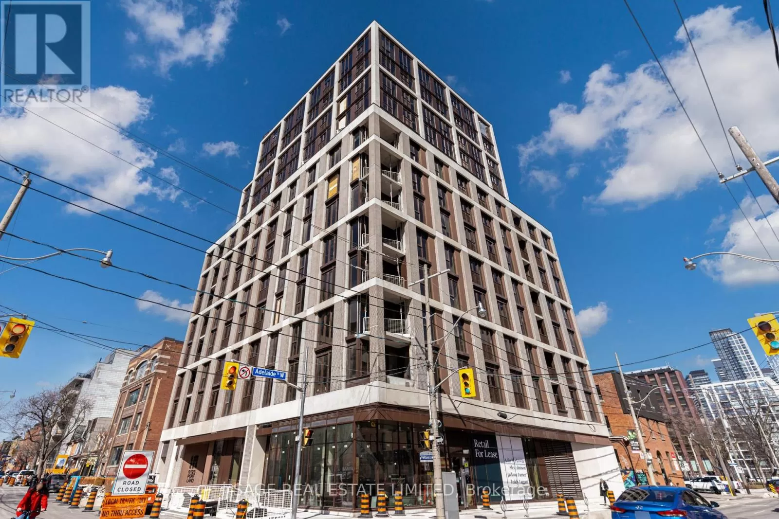 Apartment for rent: 205 - 123 Portland Street, Toronto, Ontario M5V 0V9