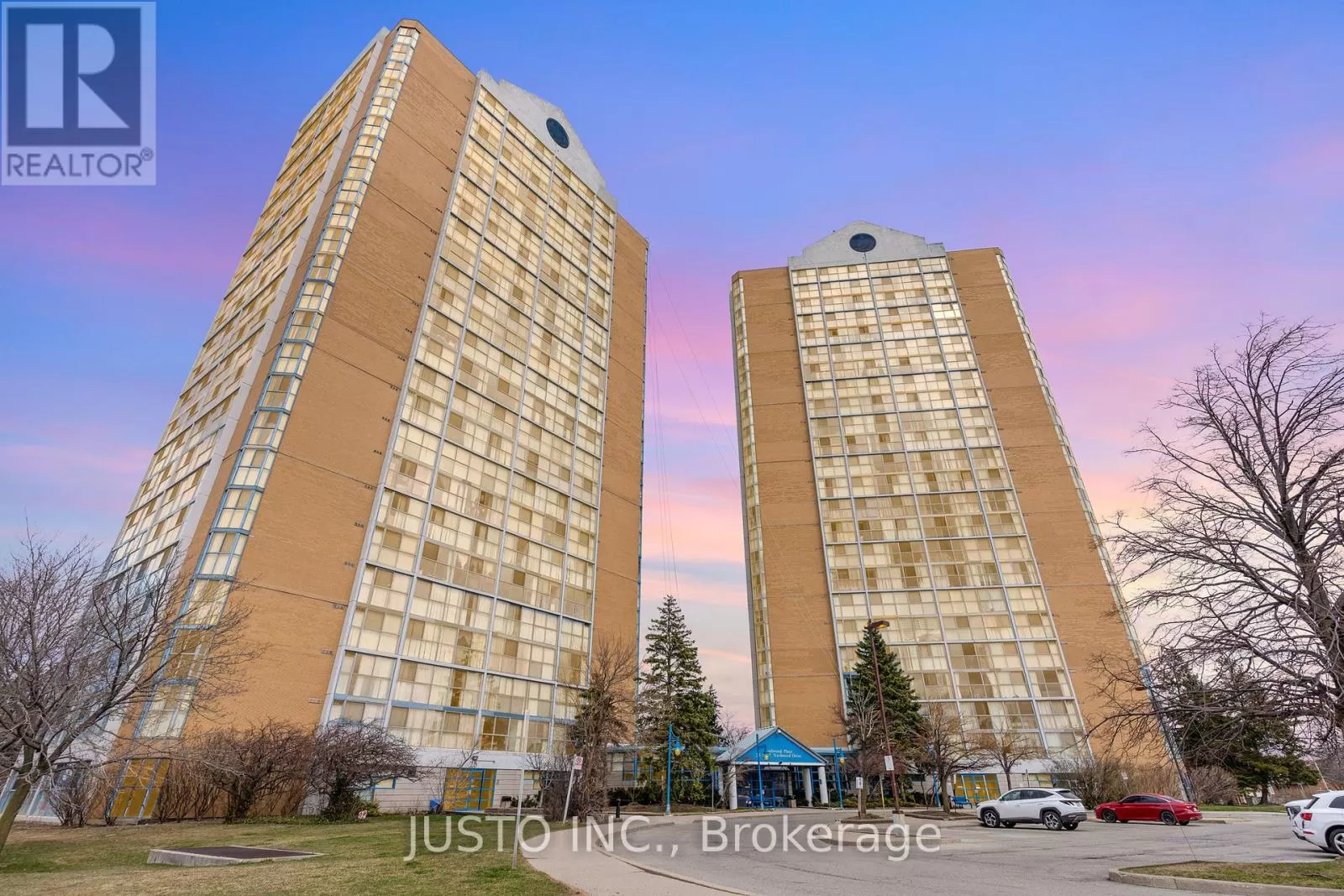 Apartment for rent: #205 -25 Trailwood Dr, Mississauga, Ontario L4Z 3K9