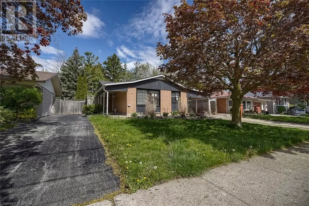 House for rent: 205 Village Road, Kitchener, Ontario N2M 4L3