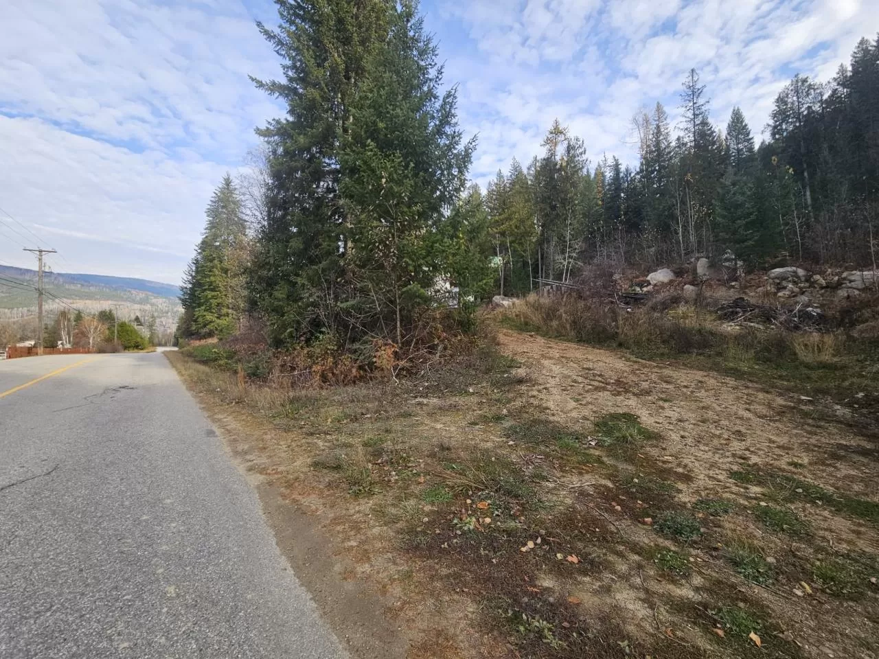 2067 Pass Creek Road, Pass Creek, British Columbia V1N 4T1
